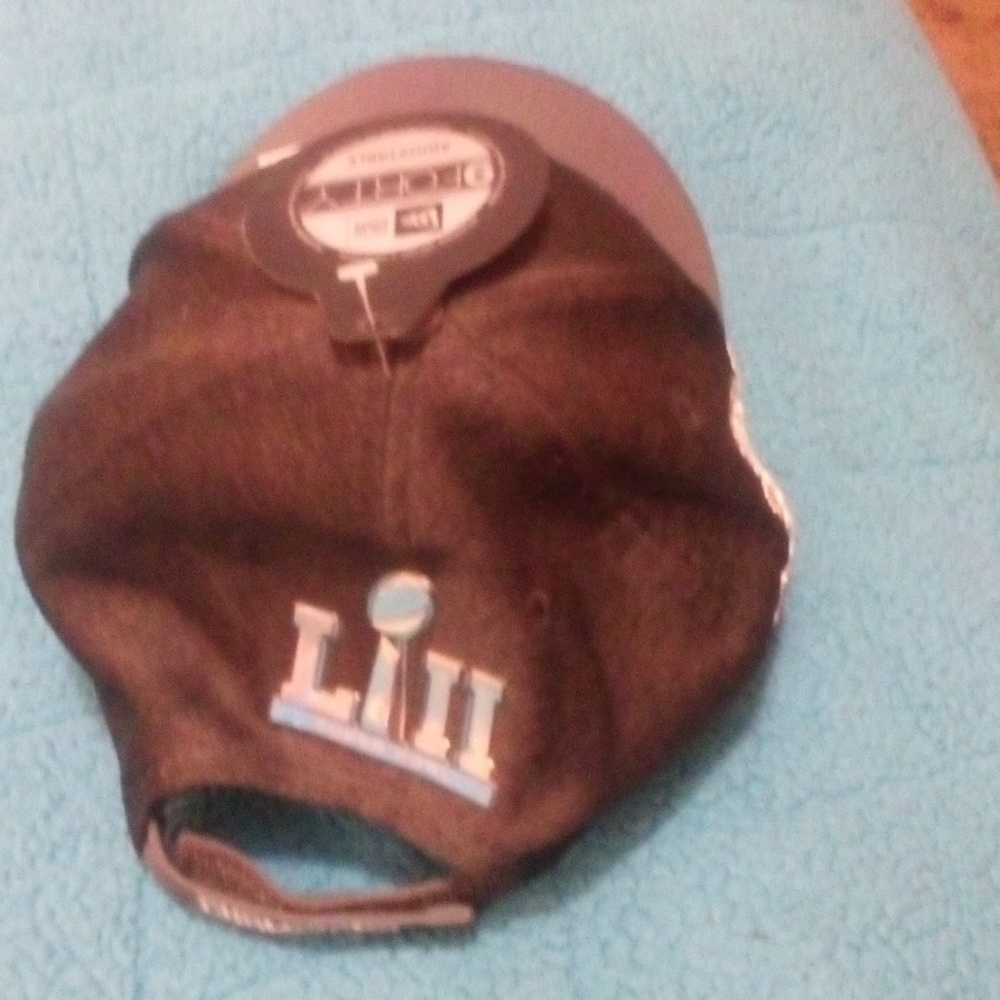 Hat - Picture 3 of 6